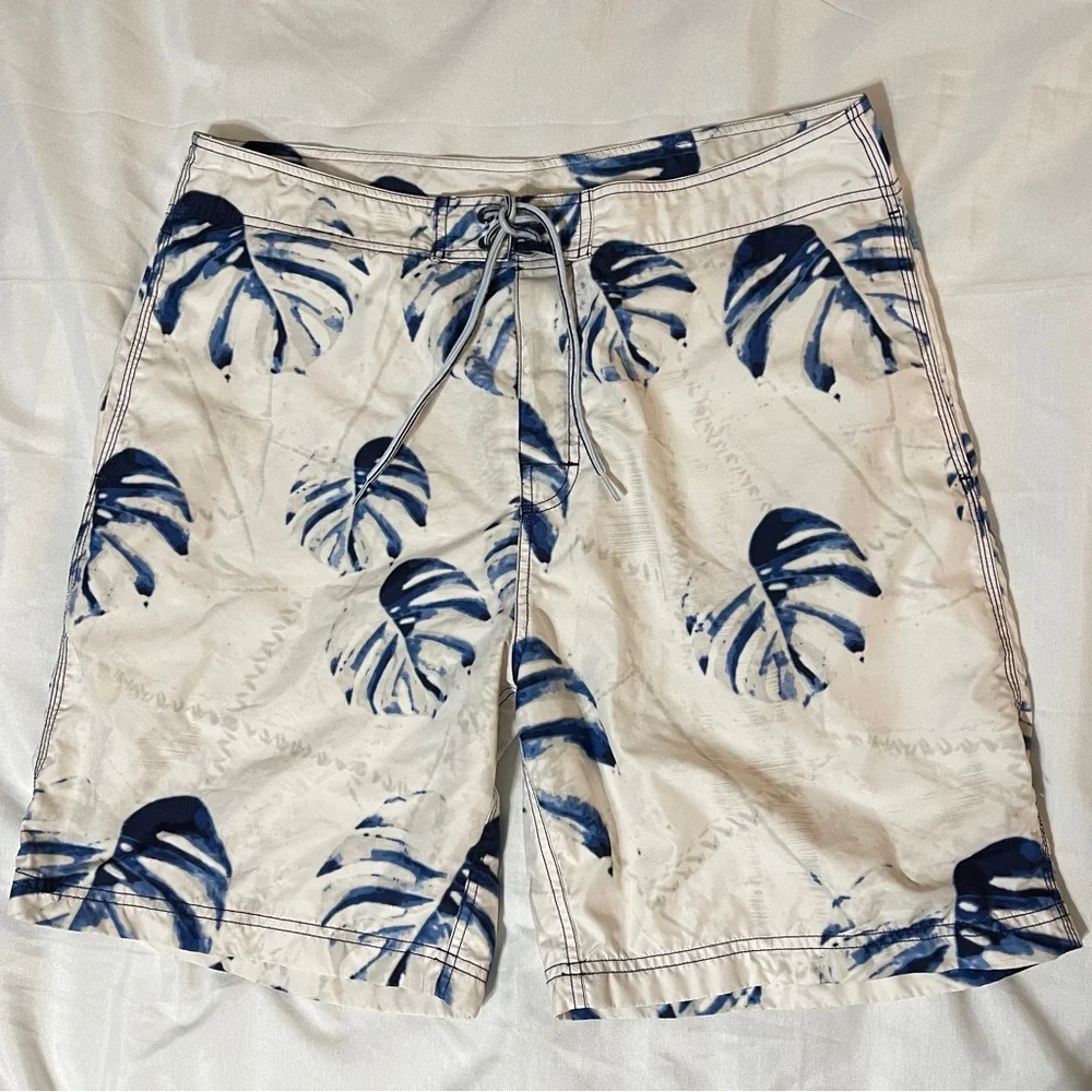 Nautica Board Shorts Tropical Print Men’s size 36